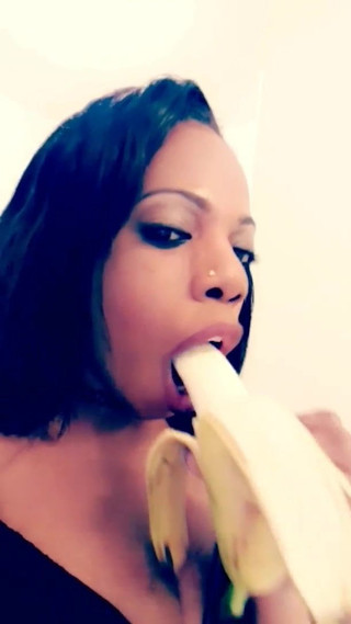 Elle aime sa la coquine