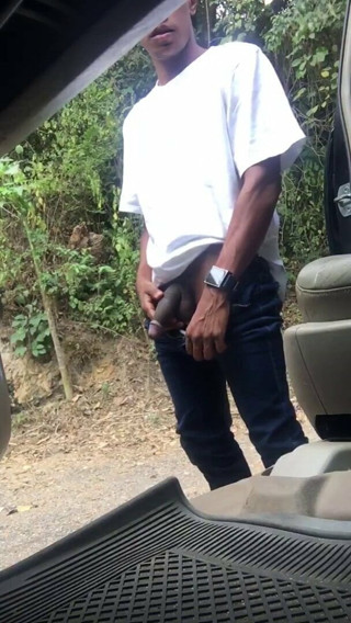 making a piss vid
