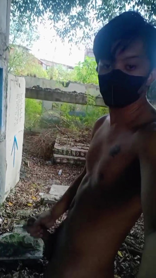 Lost place masturbation session with massive spraying cum
