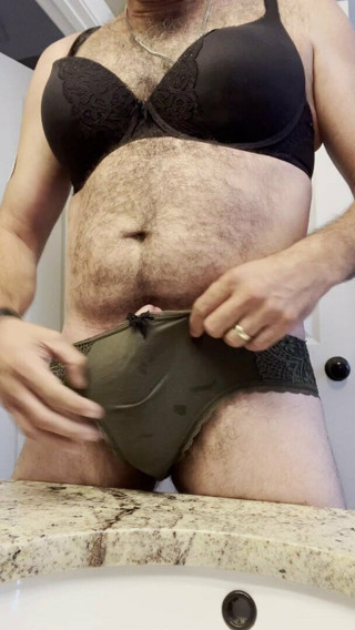 Cum wearing wife Victoria sec bra and panty