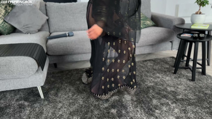 Hijabi Guesthouse Owner Finds a Vibrator and Cums
