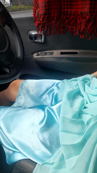 Cum wearing blue chiffon dress with satin lining thumbnail