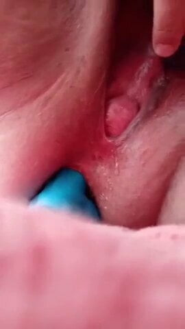 Sexywingedone loves toys in her ass!