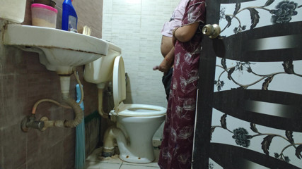 Sister-in-law Made Brother-in-law in Toilet