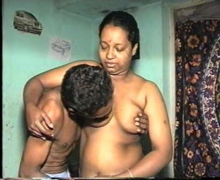 beautiful big mallu aunty