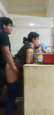 Maid Fucked When She Washes the Dishes