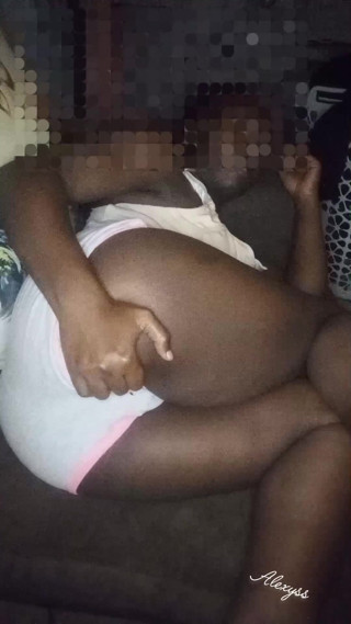 Horny girls shows some sex style