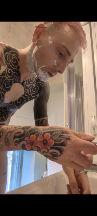 Shaved Like a Slave - Forced to Obey in the Cage