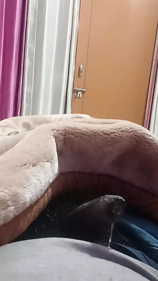 Indian dick cumshot , who wants to drink my hot milk