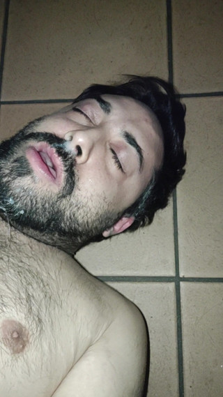 Self facial slave man with ballbusting
