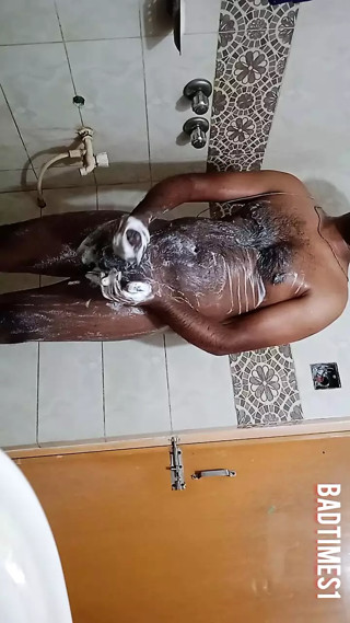 Black guy fucks his girlfriend's roommate in the bathroom. thumbnail