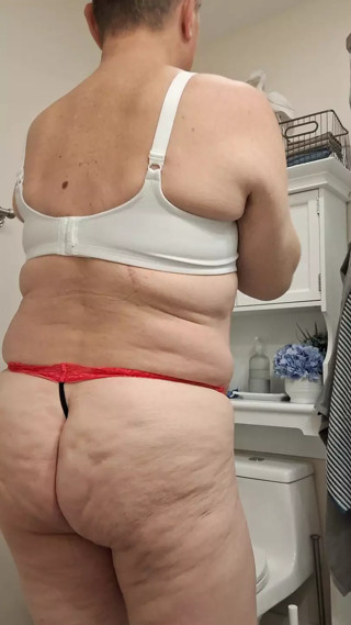Jamie's Ass Needs Attention