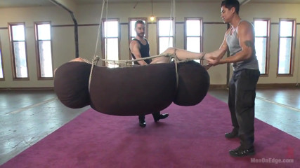 Hot Bi Hunk's First Time Being Bound and Edged