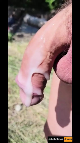 johnholmesjunior dripping huge cumload on nude beach in slow motion