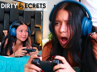 I FUCK MY STEPSISTER WHILE SHE PLAYS VIDEO GAMES
