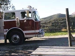 Superb blonde whore gets her asshole screwed in the light truck