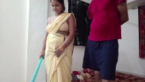 Riya Bhabhi was sweeping her master's house, the owner made sexual relations by talking sexy.