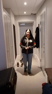 Fat Sara lets herself be filmed for the first time