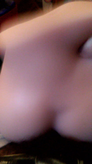 Watching 3D Porn, Fucking My Toy