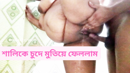 Steamy Desi Couple Bath – Secret Footage.