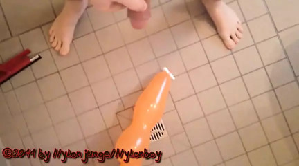 Piss Balloon