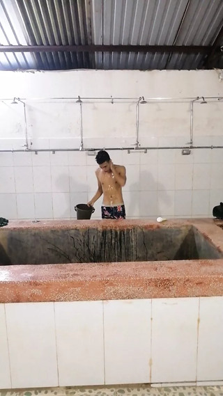 Tam xong chich luon nha tam nam a cho em trai vao xoc lo cu cang chan che