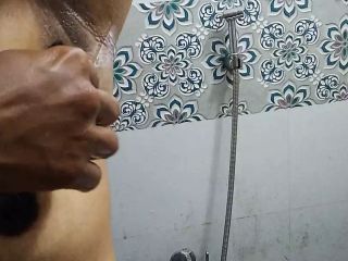 Susma aunty pussy shave and tack shower