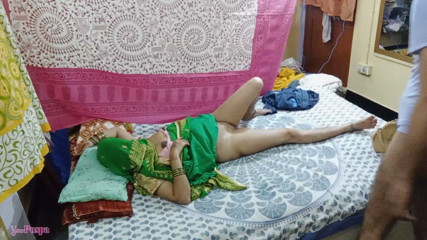 Padausi bhabi Puspa ko bhaga ke laya Lanlord stranger men fuck guest wife she is stay on night