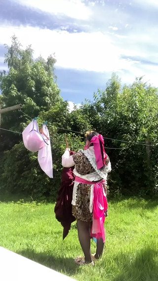 In a planter's outfit to hang my laundry