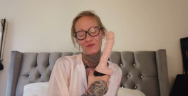 Thrusting Dildo Fun