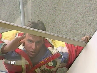 Lipstick pussies – Sonja in the bathroom