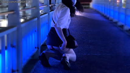 Exposed on the pedestrian bridge with vibrator ejaculated ! thumbnail
