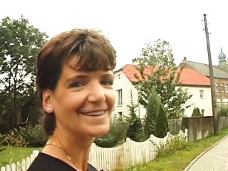 Milf von der Strasse zum Fickcasting ueberredet