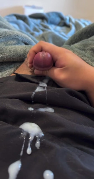 TW boy cumming so much!!!