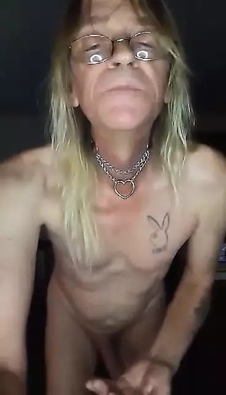 Jacking off and eating cum thumbnail