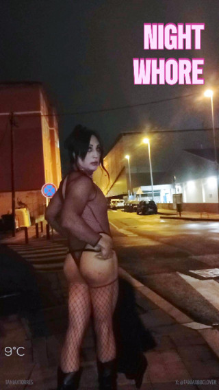Round ass latina taniax showing her Nighttime adventures in the streets