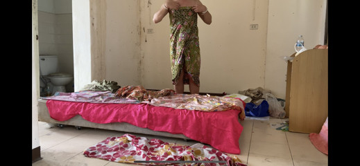 FN027 sex show under sarong thumbnail