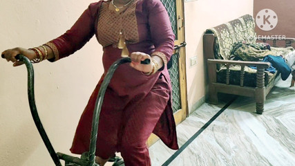 Gym doing neighbor bhabhi ki majhedar chudai in Hindi audio