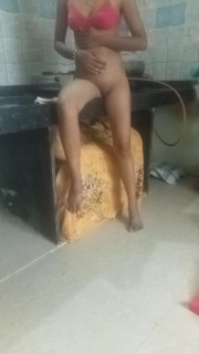 Ghar ki party main madarchod pati ka dost aya aur chod gaya mujhe