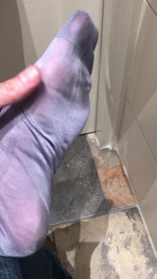 Nylon sweaty feet