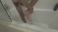 I Am Looking For A Foot Slave