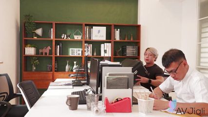 Internet Star Yuli Has Fun with Her Fuck Buddy