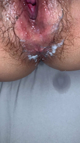Juicy wife's pussy with cumshot