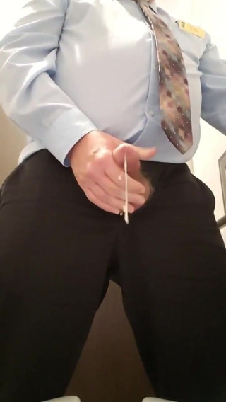 Daddy jerking at workplace