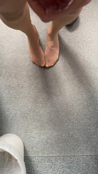 Cum on my nylon feet