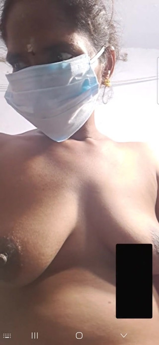 Tamil aunty playing boobs and pussy