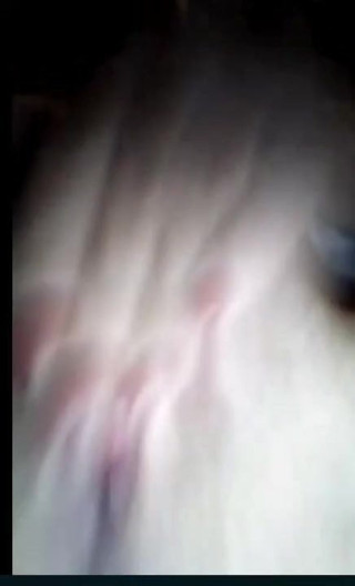 MILF MASTURBATING ON CAM