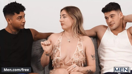 Ashton Summer Is Spying On Malik Delgaty and Kenzo Alvarez &ndash; It Becomes The Hottest Threesome They Ever Had - Men