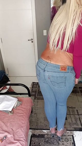 My sexy ass dancing!