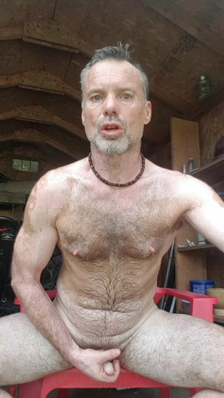 Garden shed jerk off